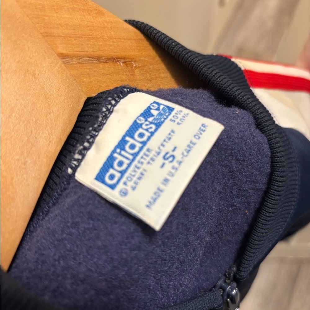 adidas Originals Navy and Red Tracksuit - Picture 4 of 4